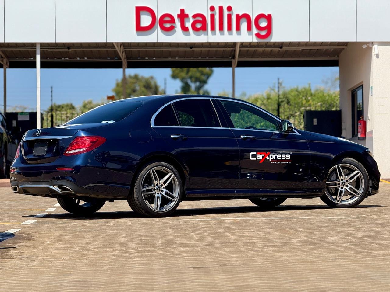 MERCEDES BENZ E200 W213 thumbnail 6