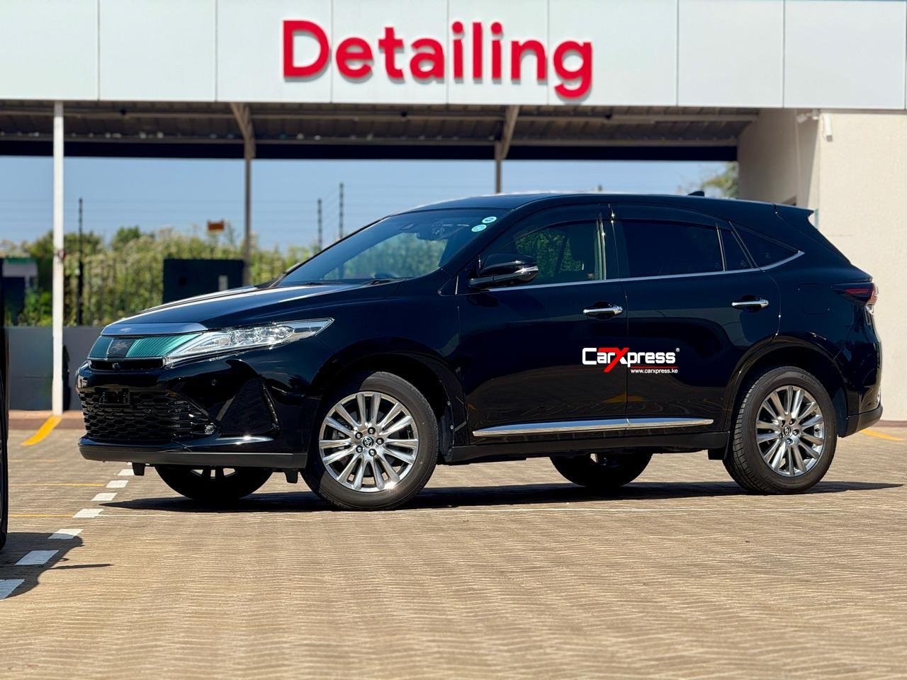 TOYOTA HARRIER PROGRESS thumbnail 5