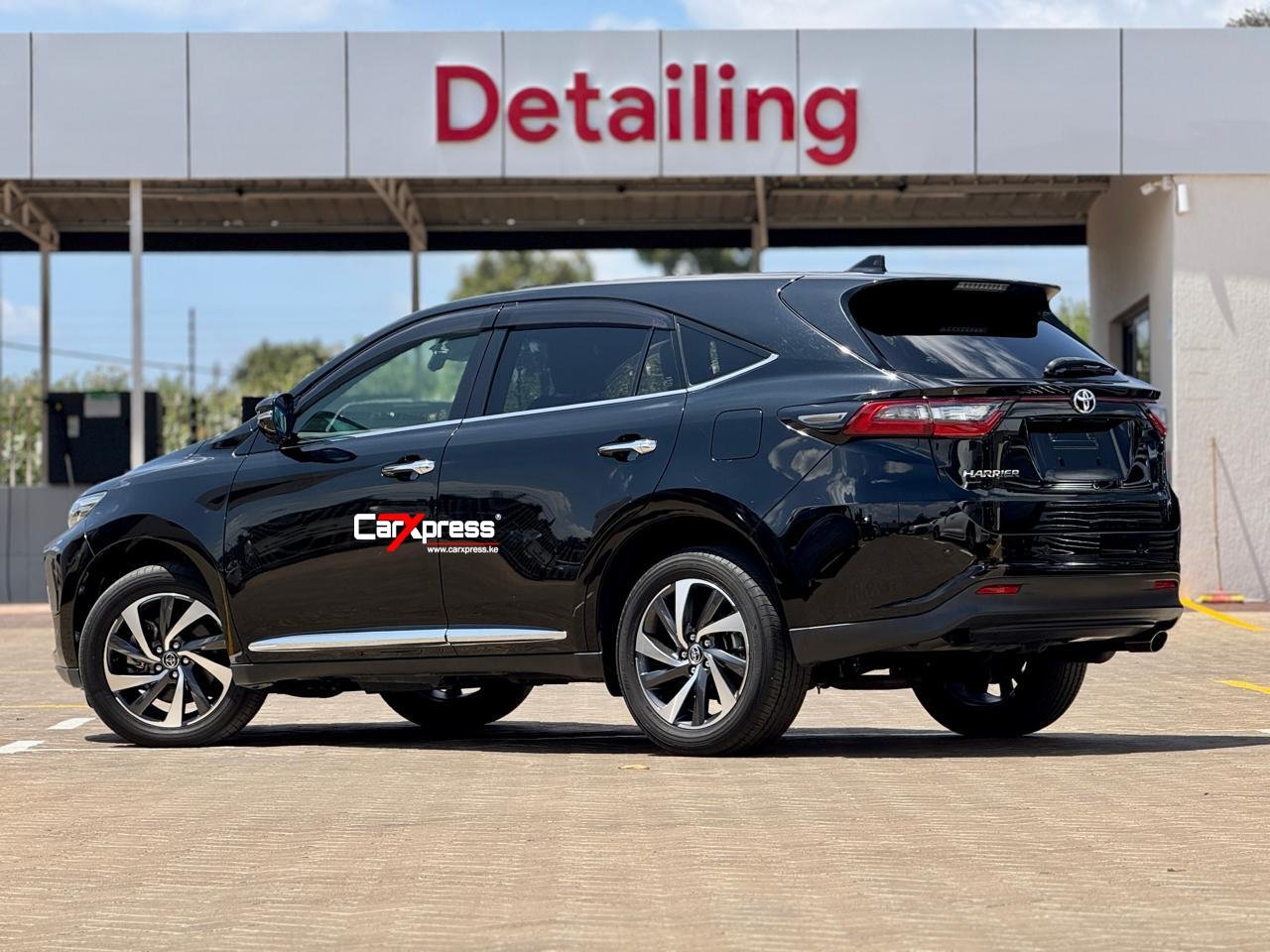 TOYOTA HARRIER TURBOCHARGED thumbnail 2