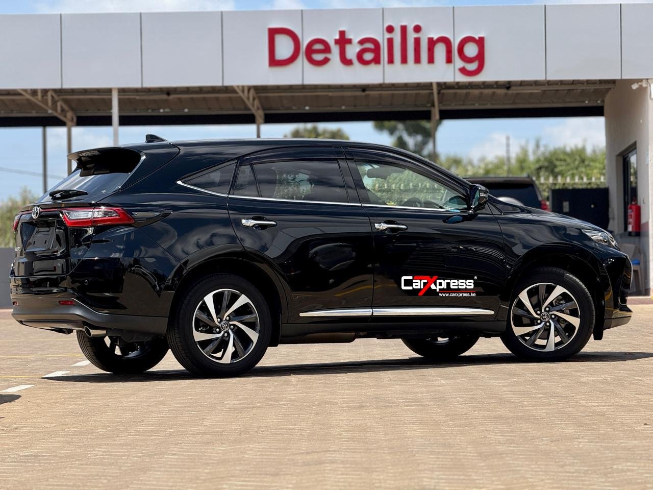 TOYOTA HARRIER TURBOCHARGED thumbnail 6