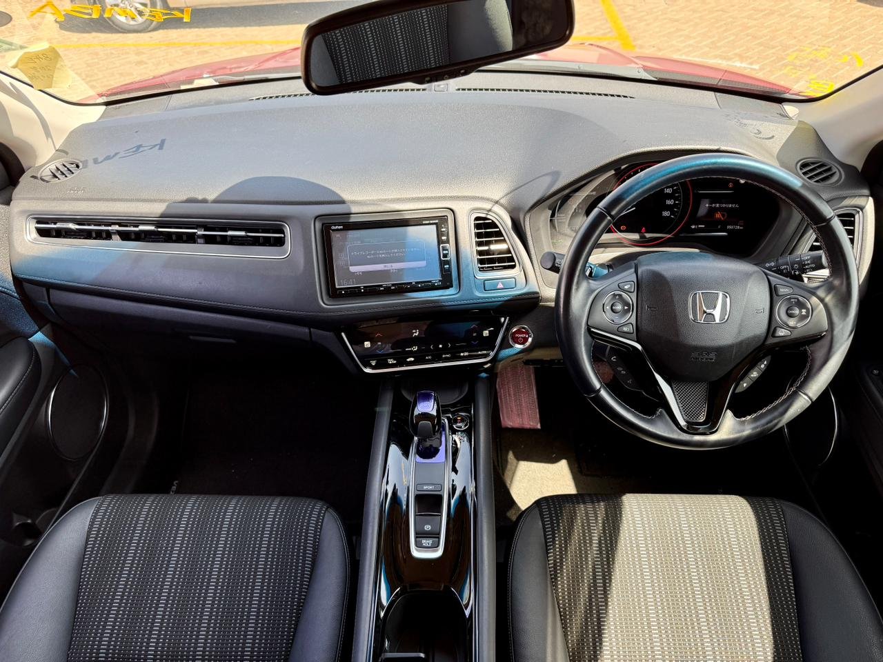 HONDA VEZEL HYBRID thumbnail 8