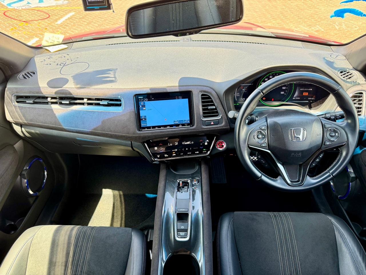 HONDA VEZEL HYBRID RS thumbnail 9