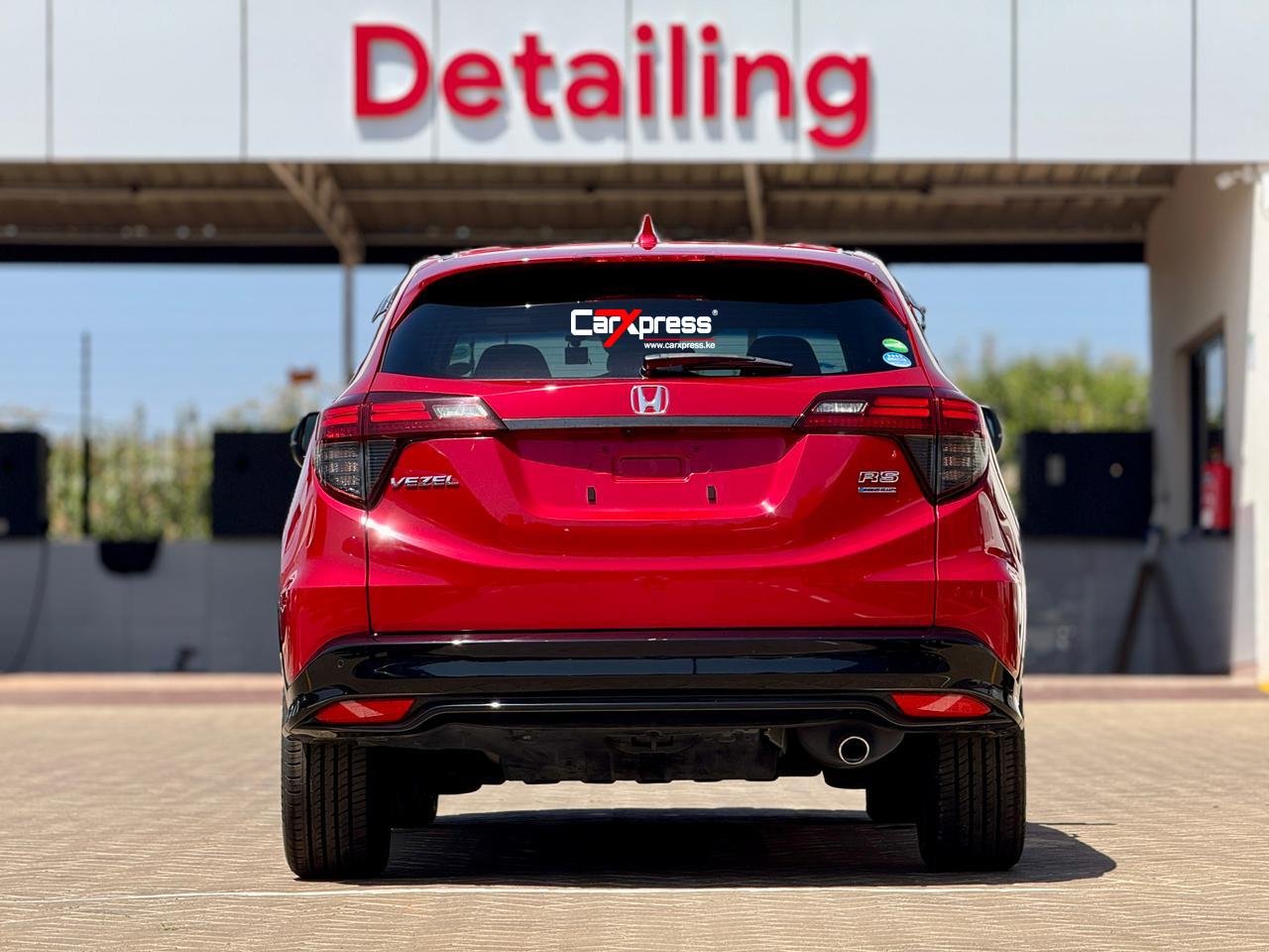 HONDA VEZEL HYBRID RS thumbnail 4