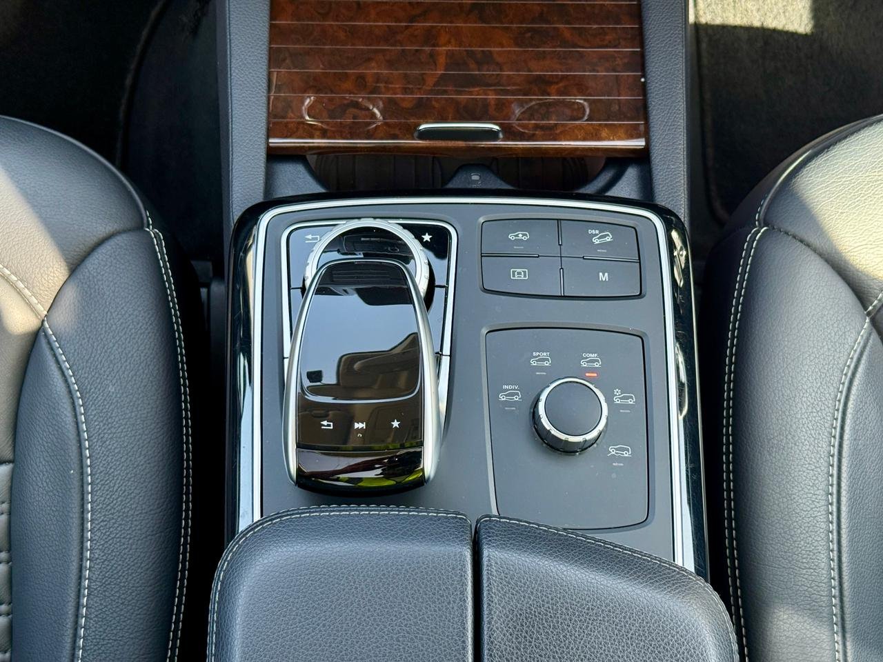 MERCEDES BENZ GLS 350d 4MATIC thumbnail 11