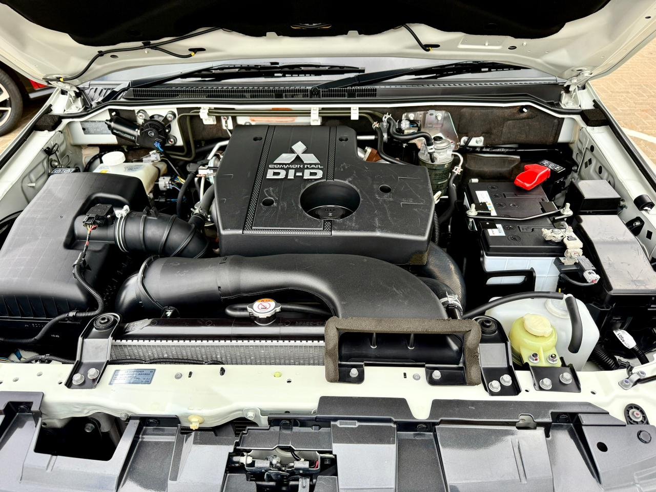 MITSUBISHI PAJERO SUPER EXCEED thumbnail 18