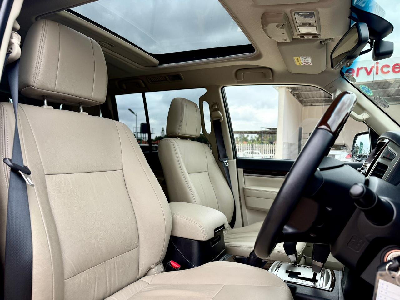 MITSUBISHI PAJERO SUPER EXCEED thumbnail 7