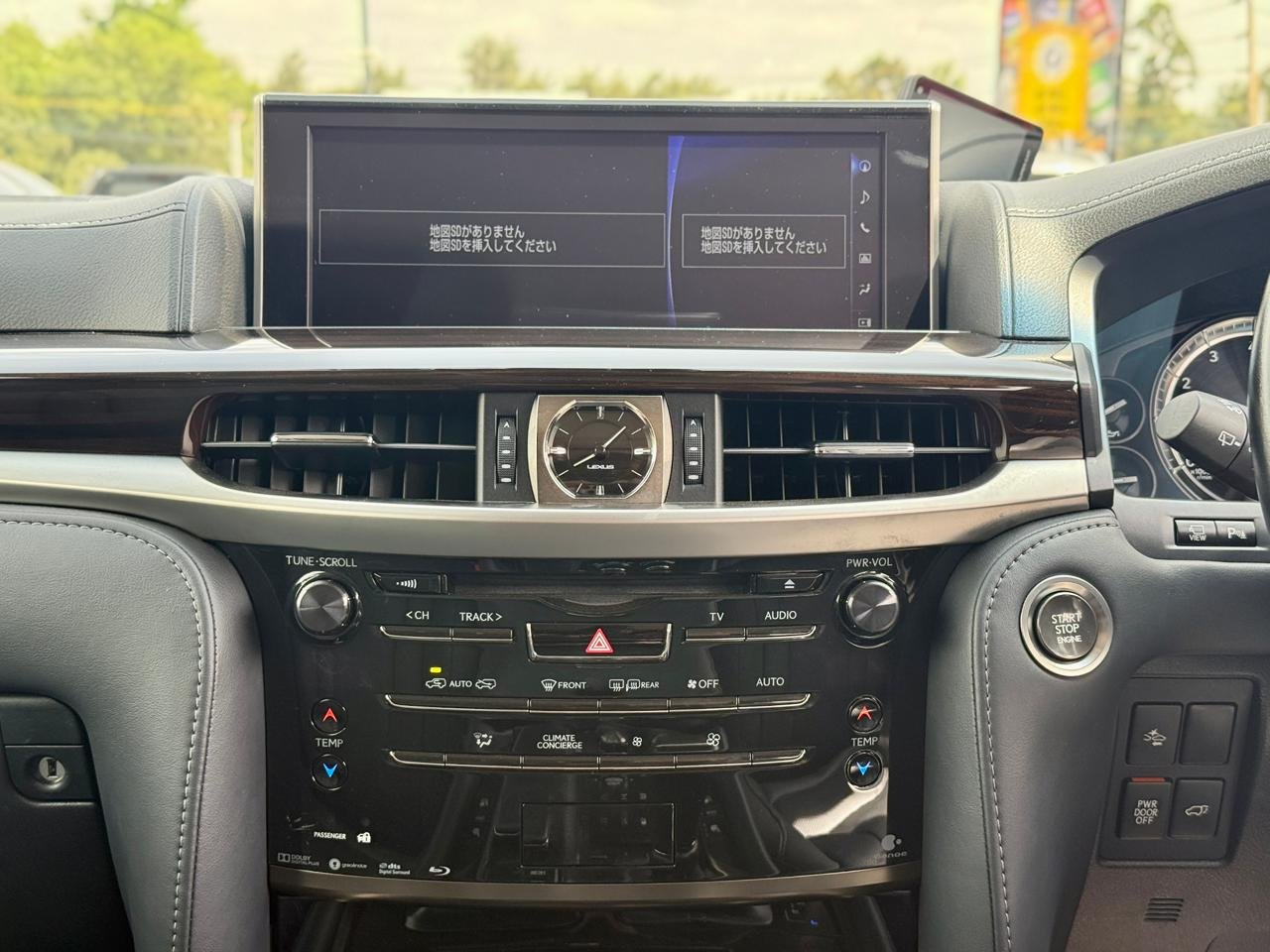 LEXUS LX570 thumbnail 9