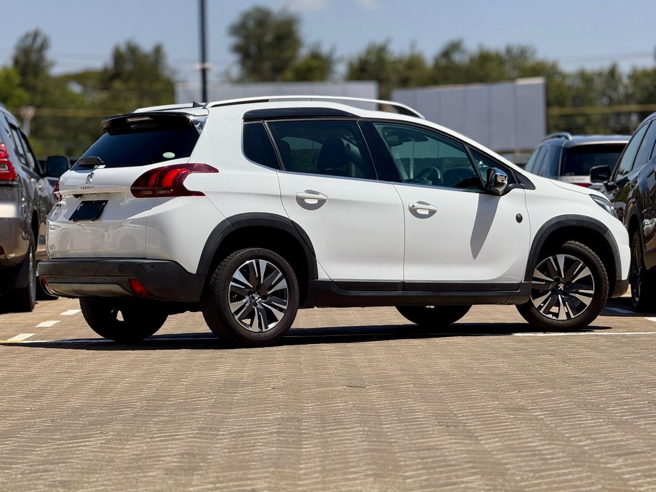 PEUGEOT 2008 CROSSWAY EDITION thumbnail 6