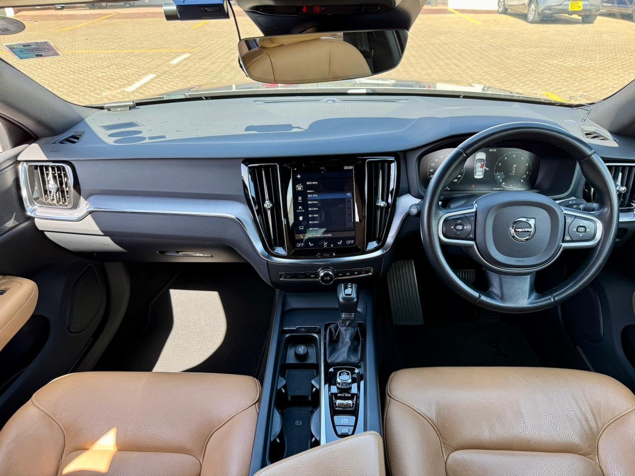 VOLVO S60 T4 thumbnail 9