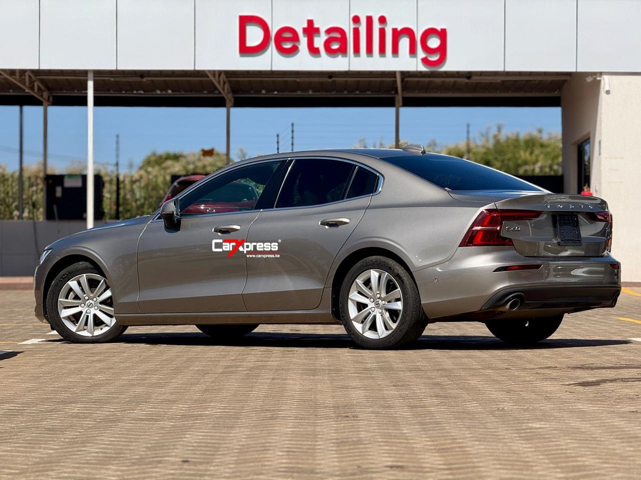 VOLVO S60 T4 thumbnail 2