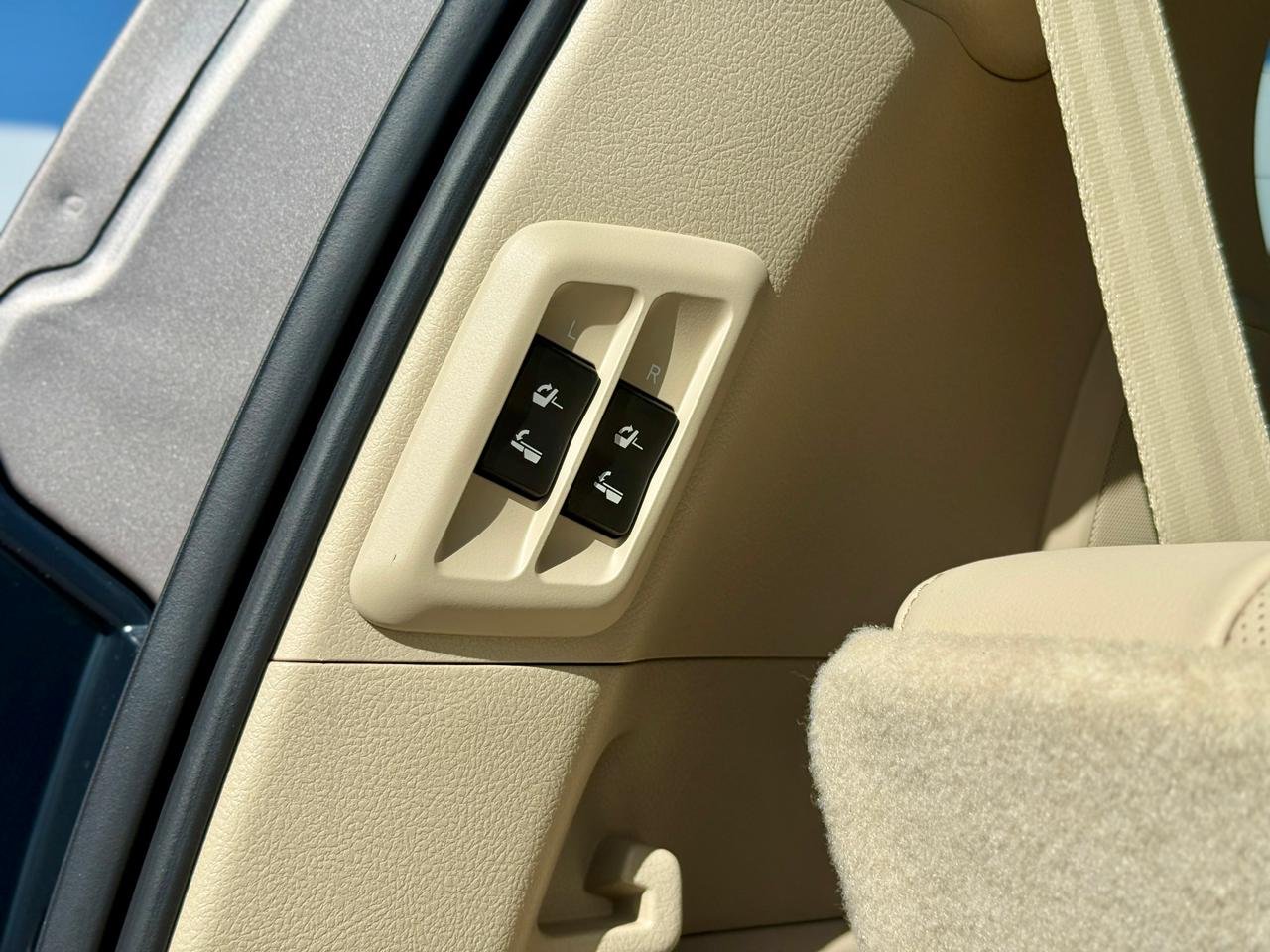 TOYOTA LAND CRUISER PRADO TX thumbnail 16