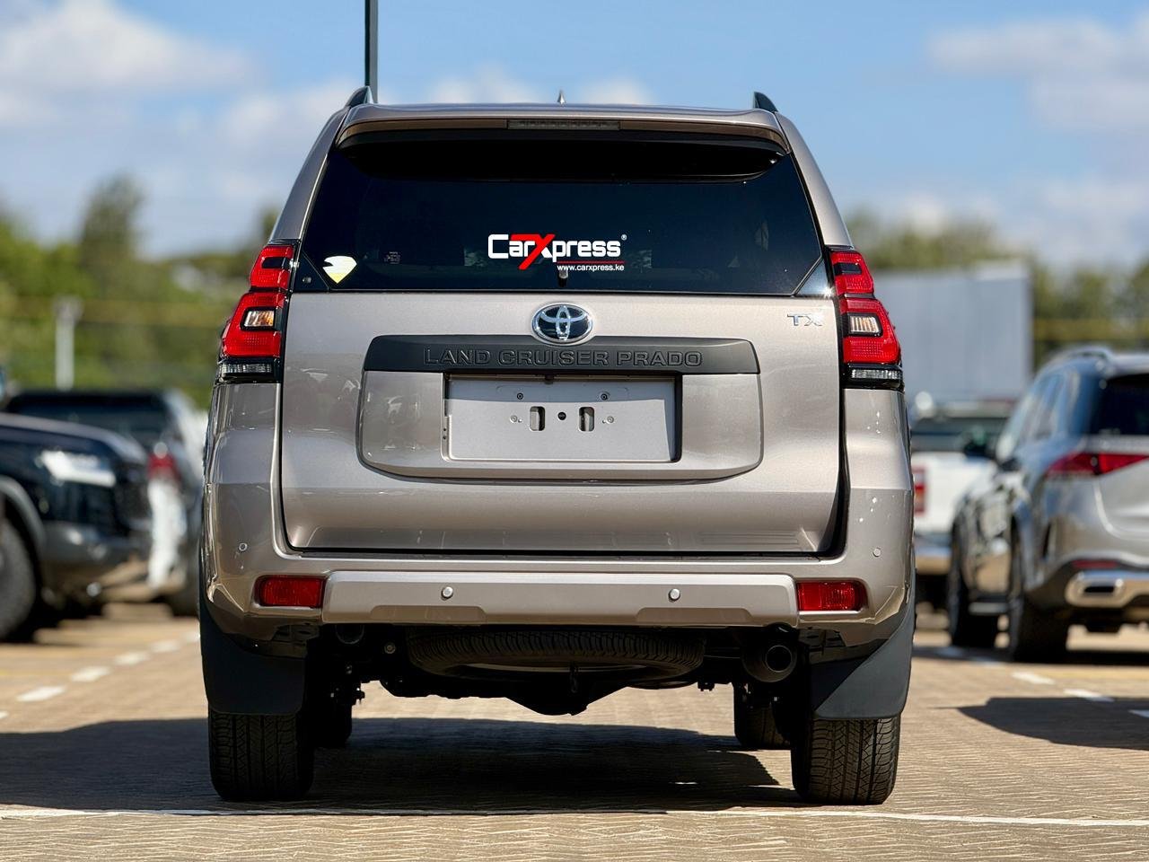 TOYOTA LAND CRUISER PRADO TX thumbnail 4