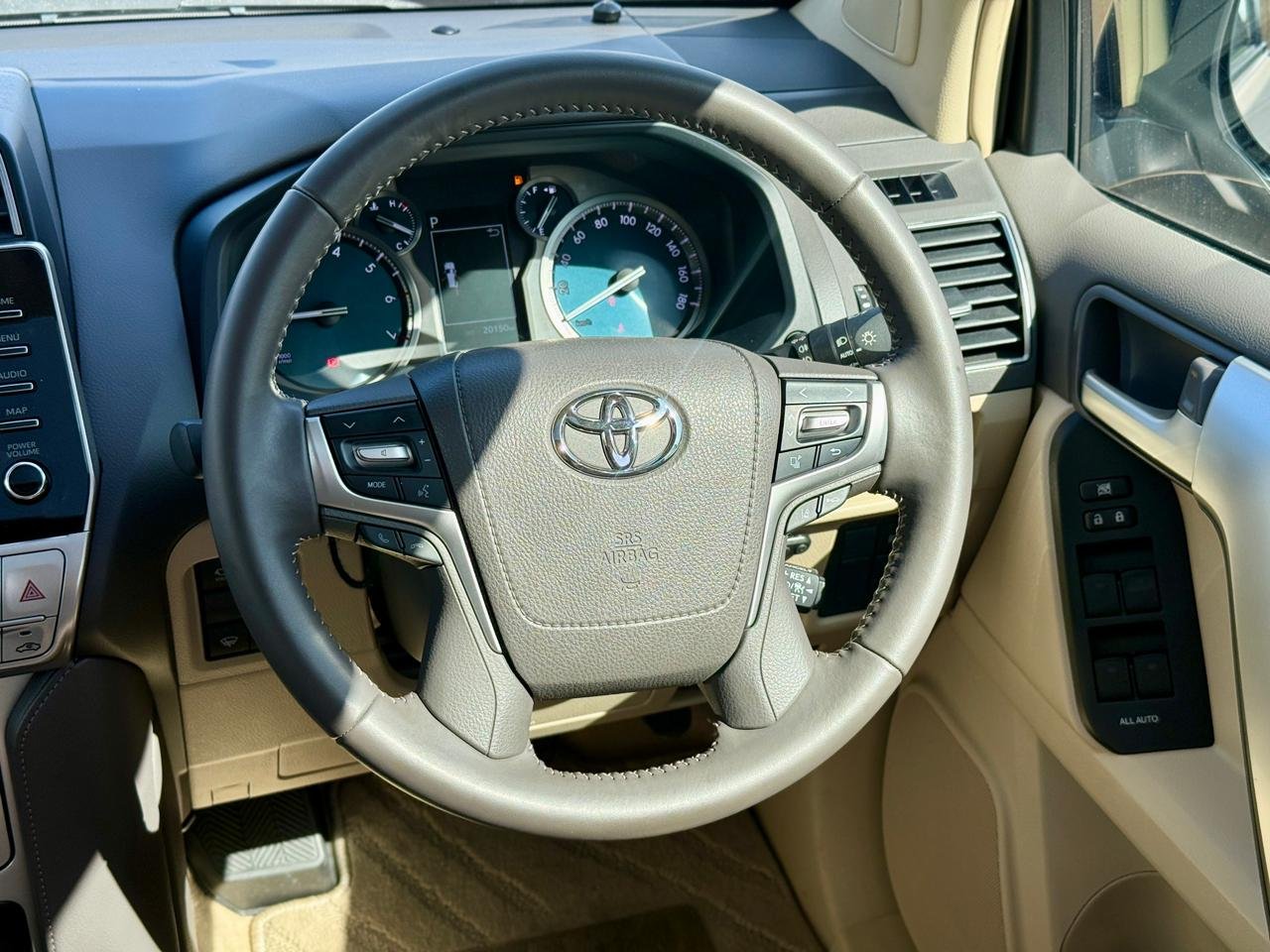 TOYOTA LAND CRUISER PRADO TX thumbnail 12