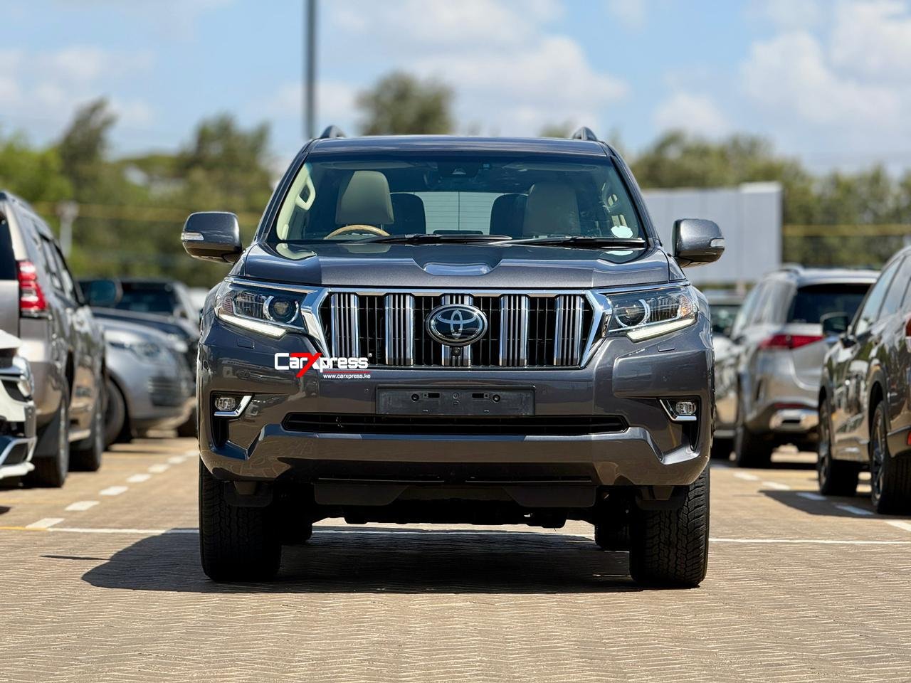 TOYOTA LAND CRUISER PRADO VXL thumbnail 3