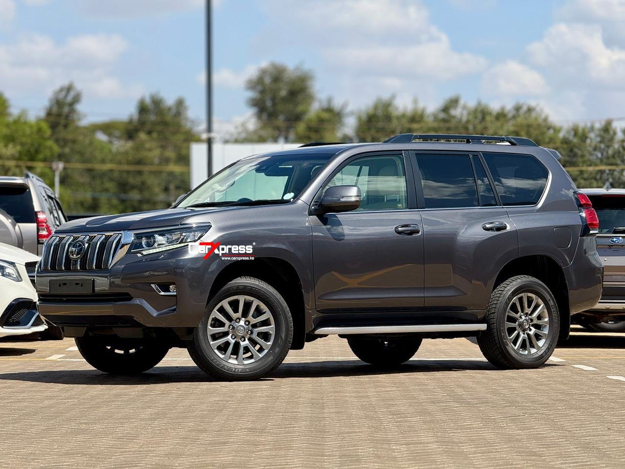 TOYOTA LAND CRUISER PRADO VXL thumbnail 5