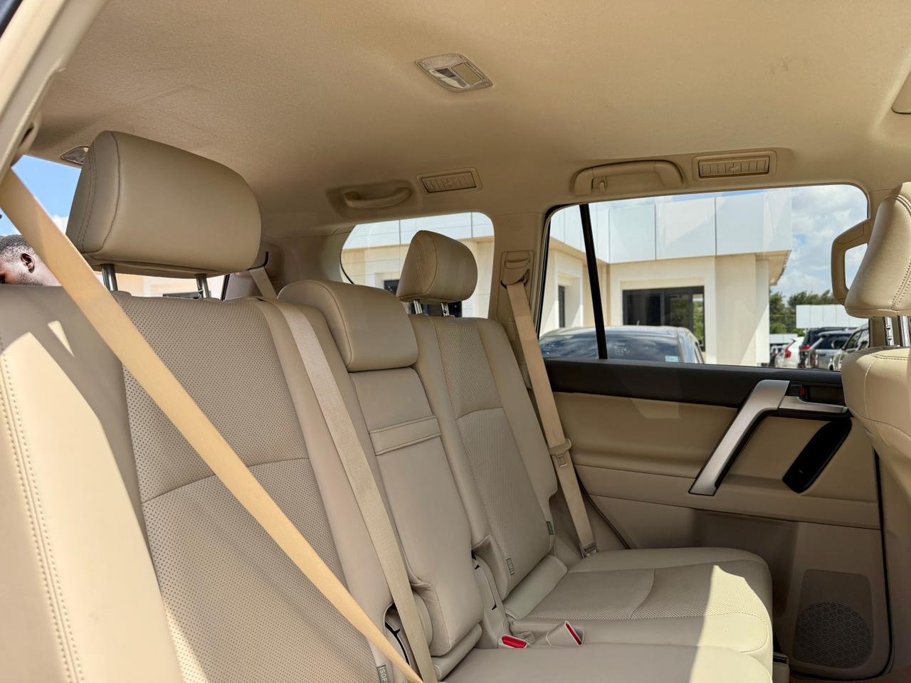 TOYOTA LAND CRUISER PRADO VXL thumbnail 16