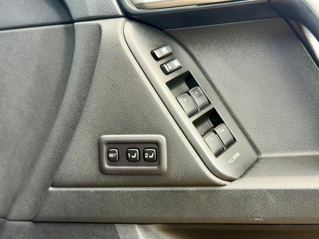 TOYOTA LAND CRUISER PRADO VXL thumbnail 13