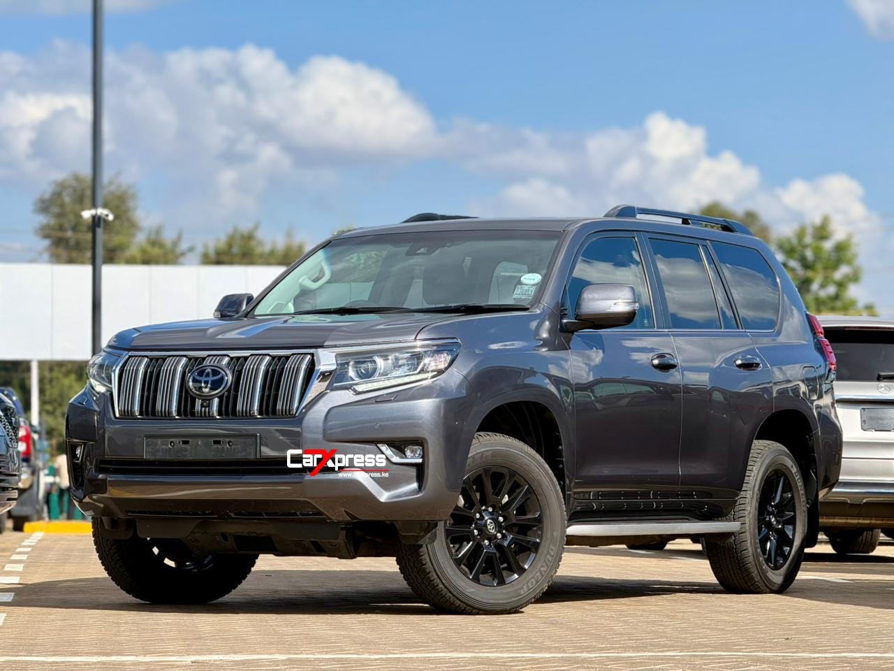 TOYOTA LAND CRUISER PRADO VXL thumbnail 5