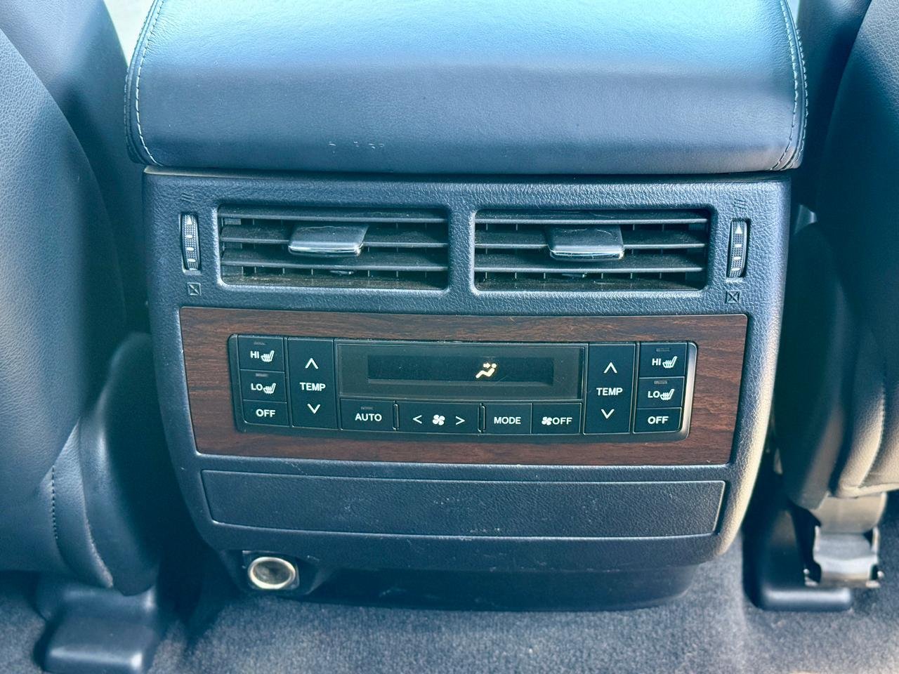 TOYOTA LAND CRUISER ZX thumbnail 16