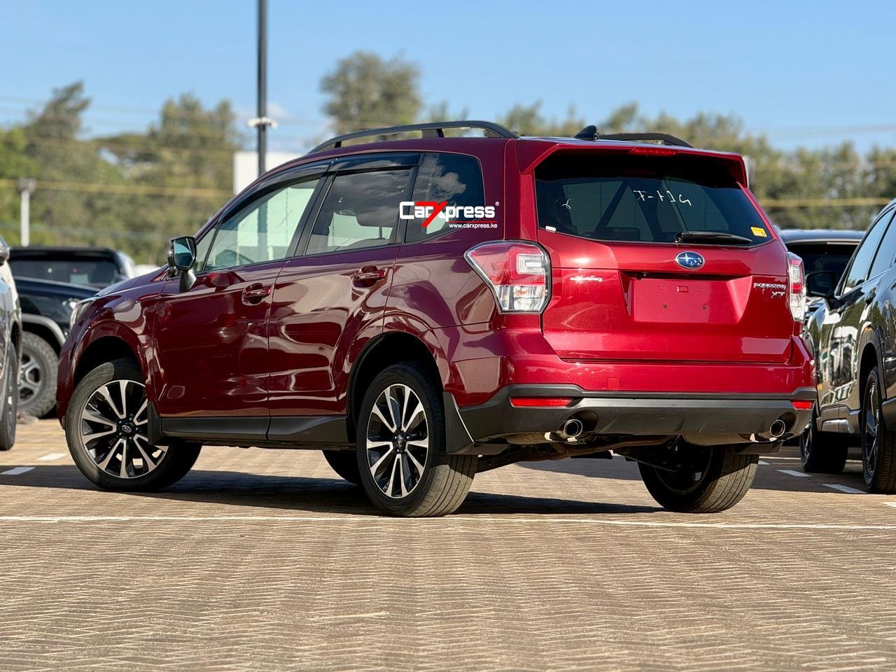 SUBARU FORESTER XT SJG thumbnail 2