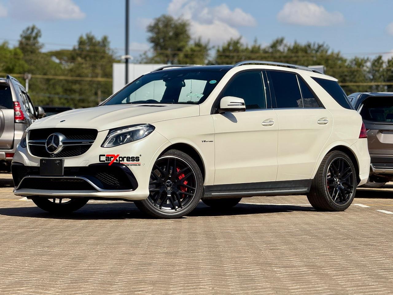 MERCEDES BENZ GLE 63s AMG 4MATIC thumbnail 5