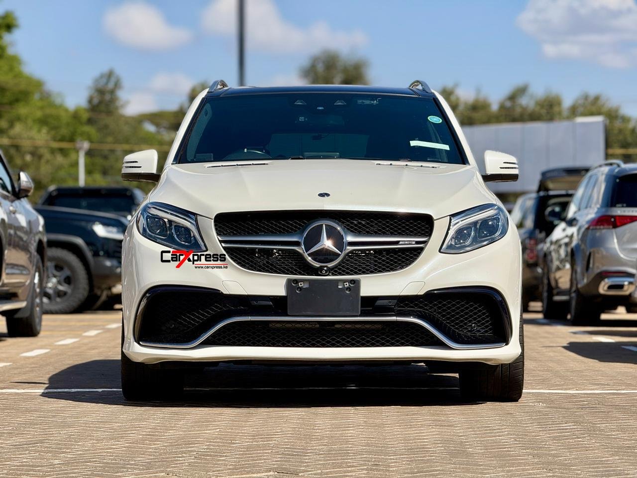 MERCEDES BENZ GLE 63s AMG 4MATIC thumbnail 3