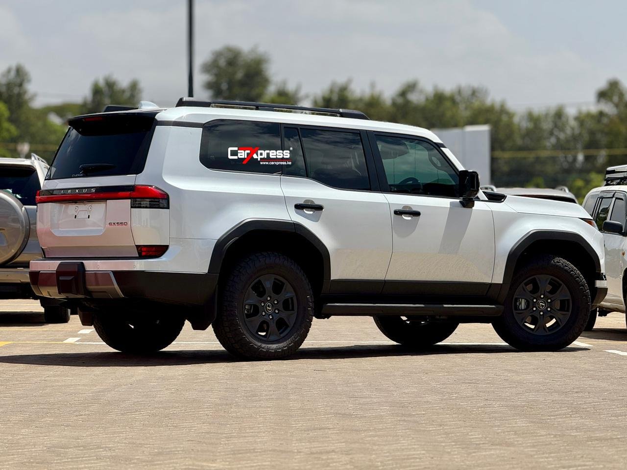 LEXUS GX550 thumbnail 4