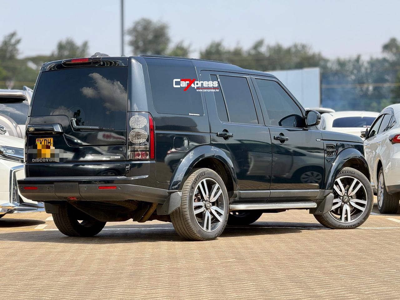 LAND ROVER DISCOVERY 4 HSE LUXURY thumbnail 6