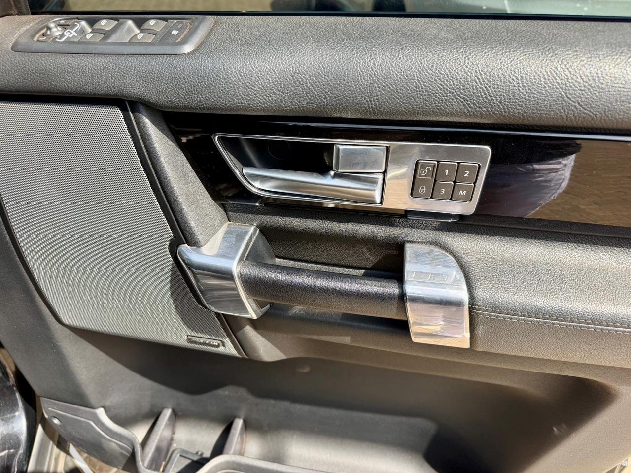 LAND ROVER DISCOVERY 4 HSE LUXURY thumbnail 13