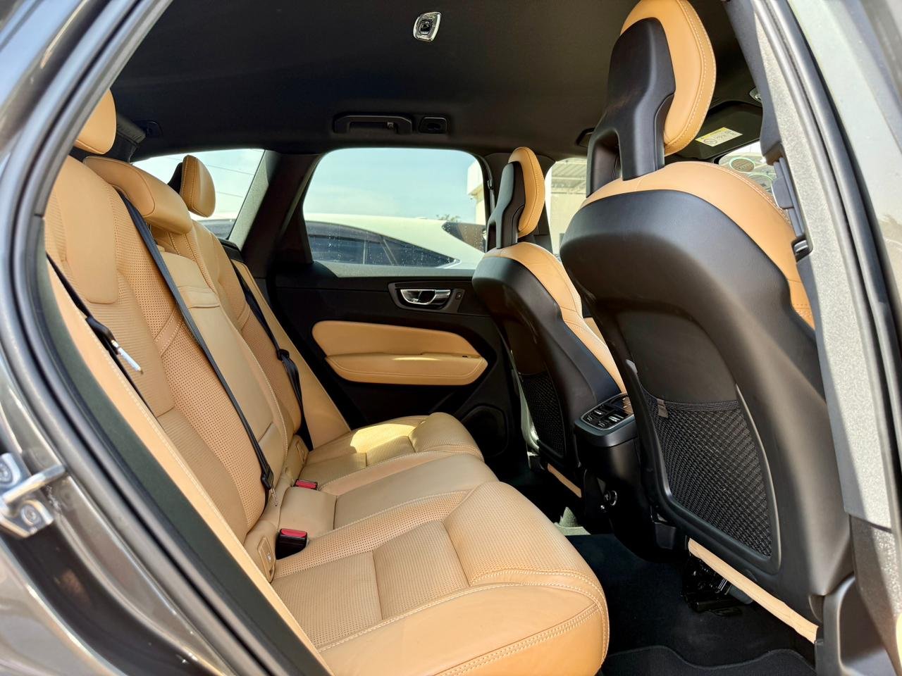 VOLVO XC60 T5 INSCRIPTION thumbnail 16