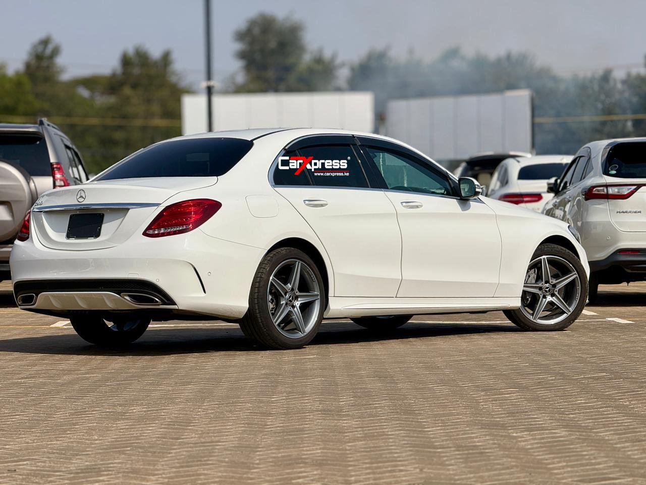 MERCEDES BENZ C200 W205 thumbnail 6