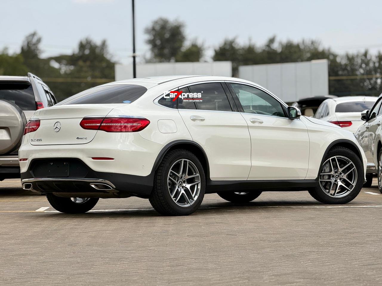 MERCEDES BENZ GLC 250 4MATIC thumbnail 6