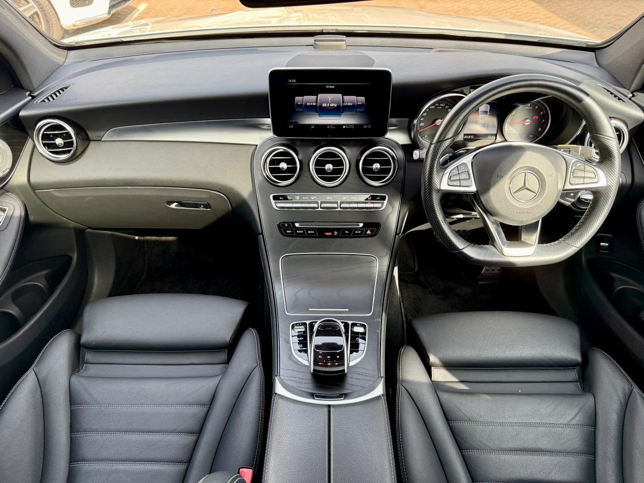 MERCEDES BENZ GLC 250 4MATIC thumbnail 9