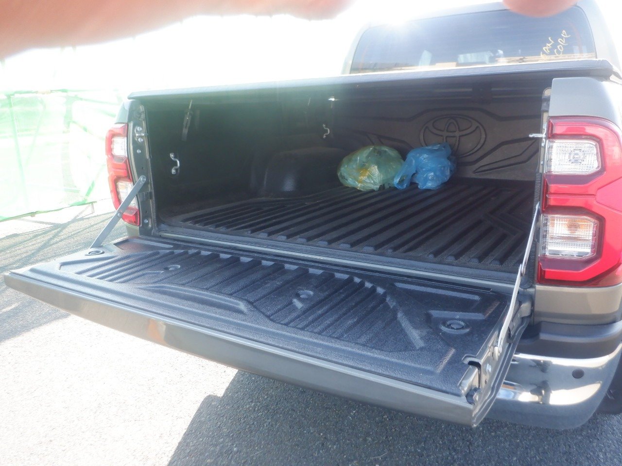 TOYOTA HILUX DOUBLE CAB thumbnail 15