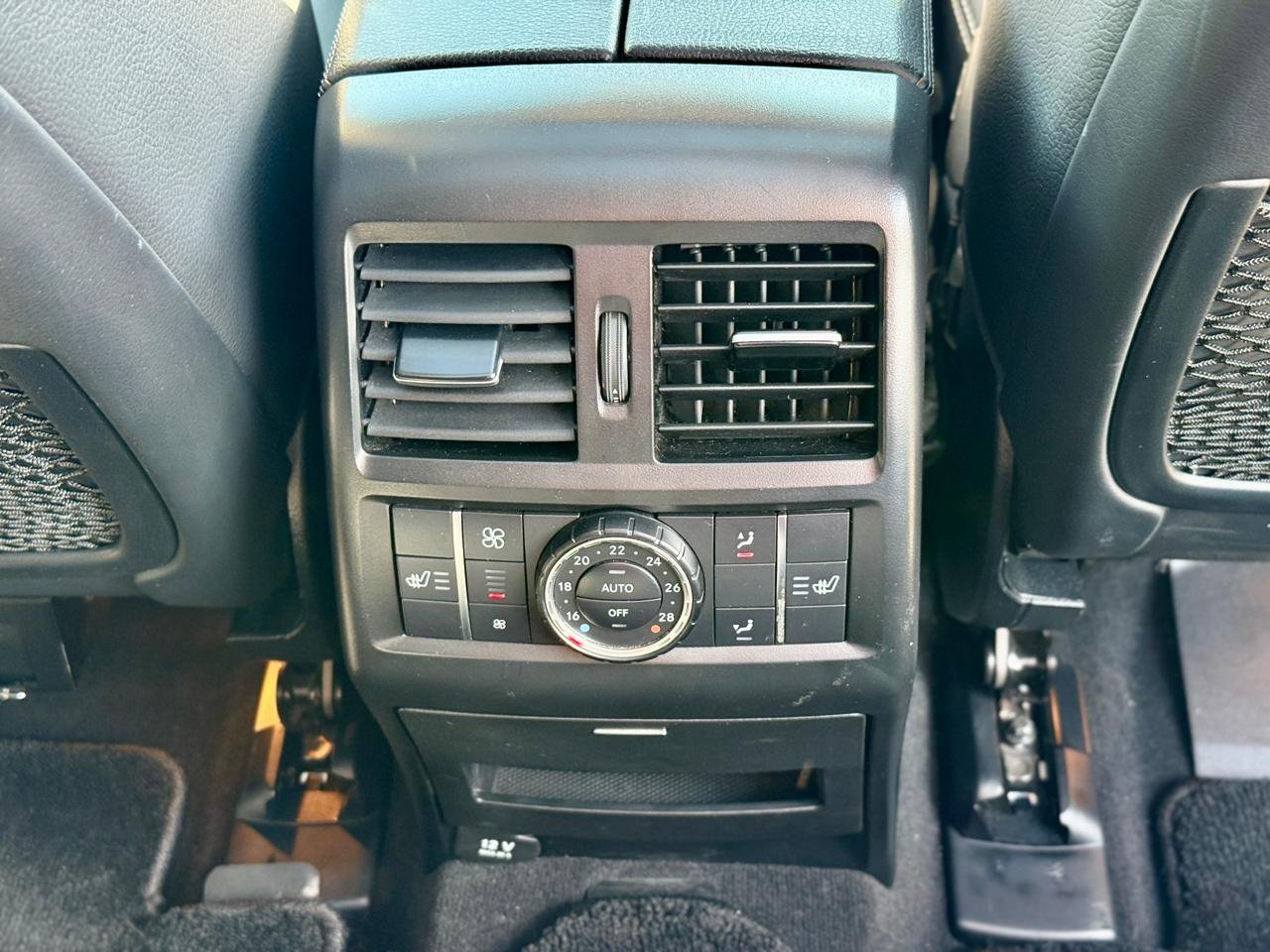 MERCEDES BENZ GLS 350d 4MATIC thumbnail 16