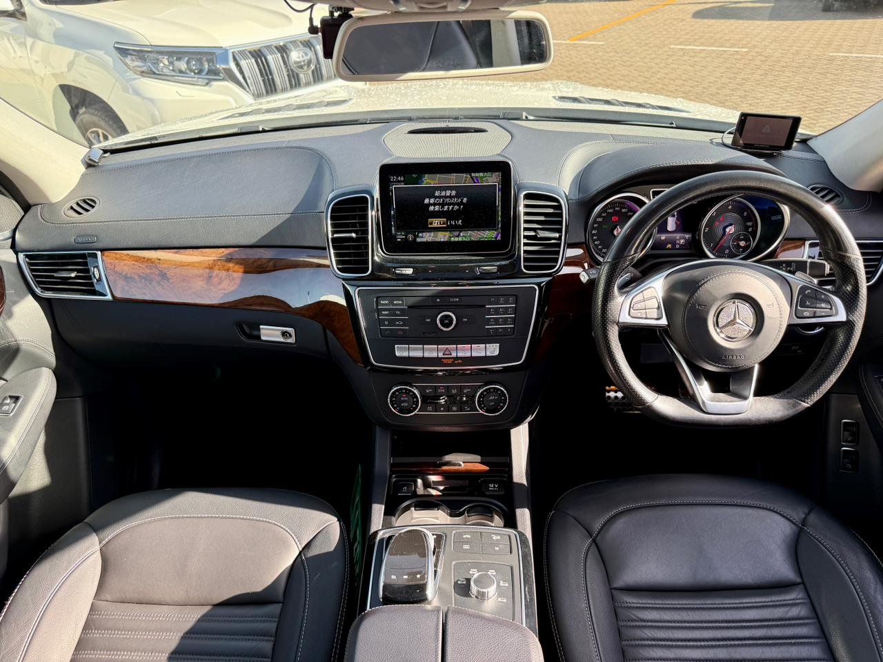 MERCEDES BENZ GLS 350d 4MATIC thumbnail 9
