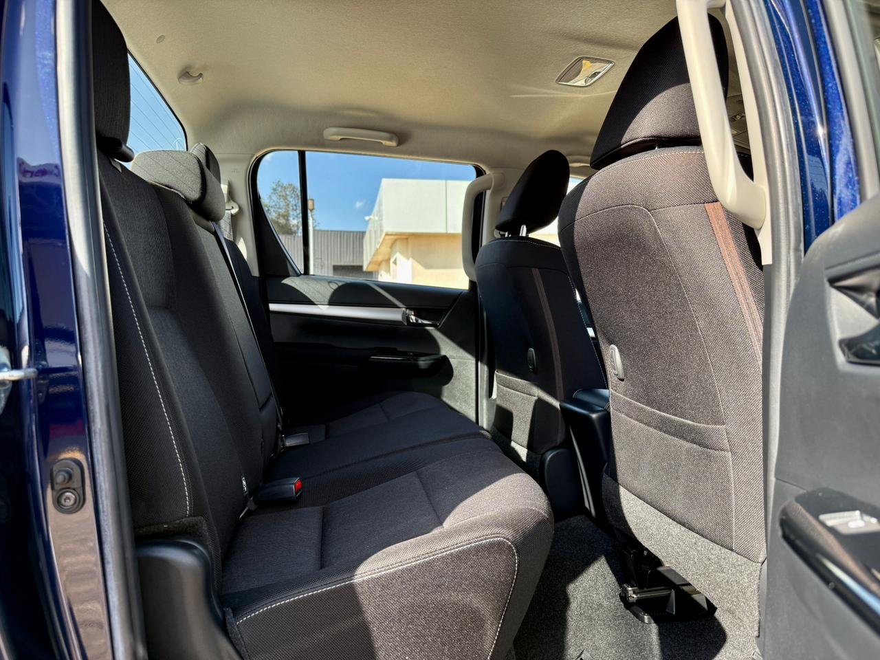 TOYOTA HILUX DOUBLE CAB thumbnail 14