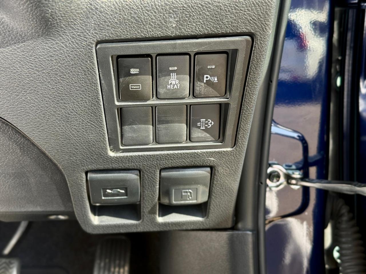 TOYOTA HILUX DOUBLE CAB thumbnail 12