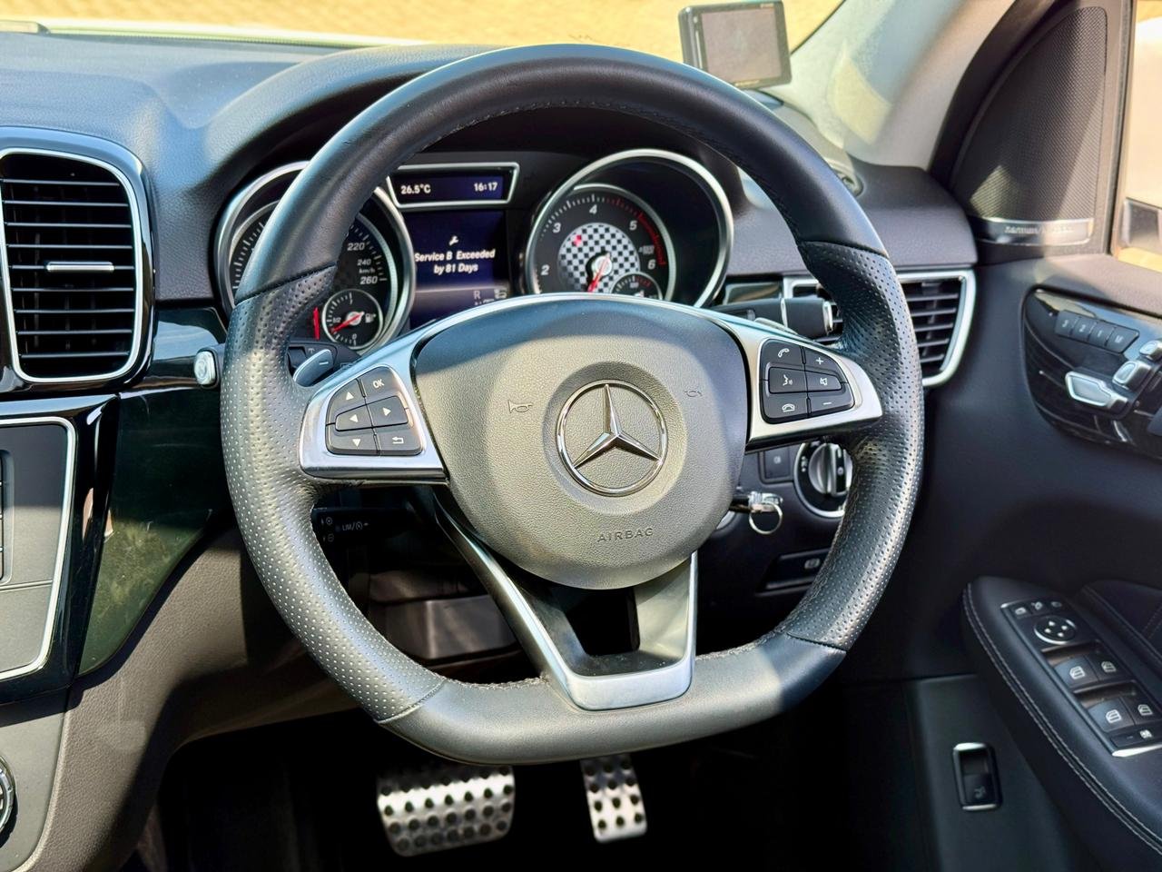 MERCEDES BENZ GLE350d 4MATIC thumbnail 12