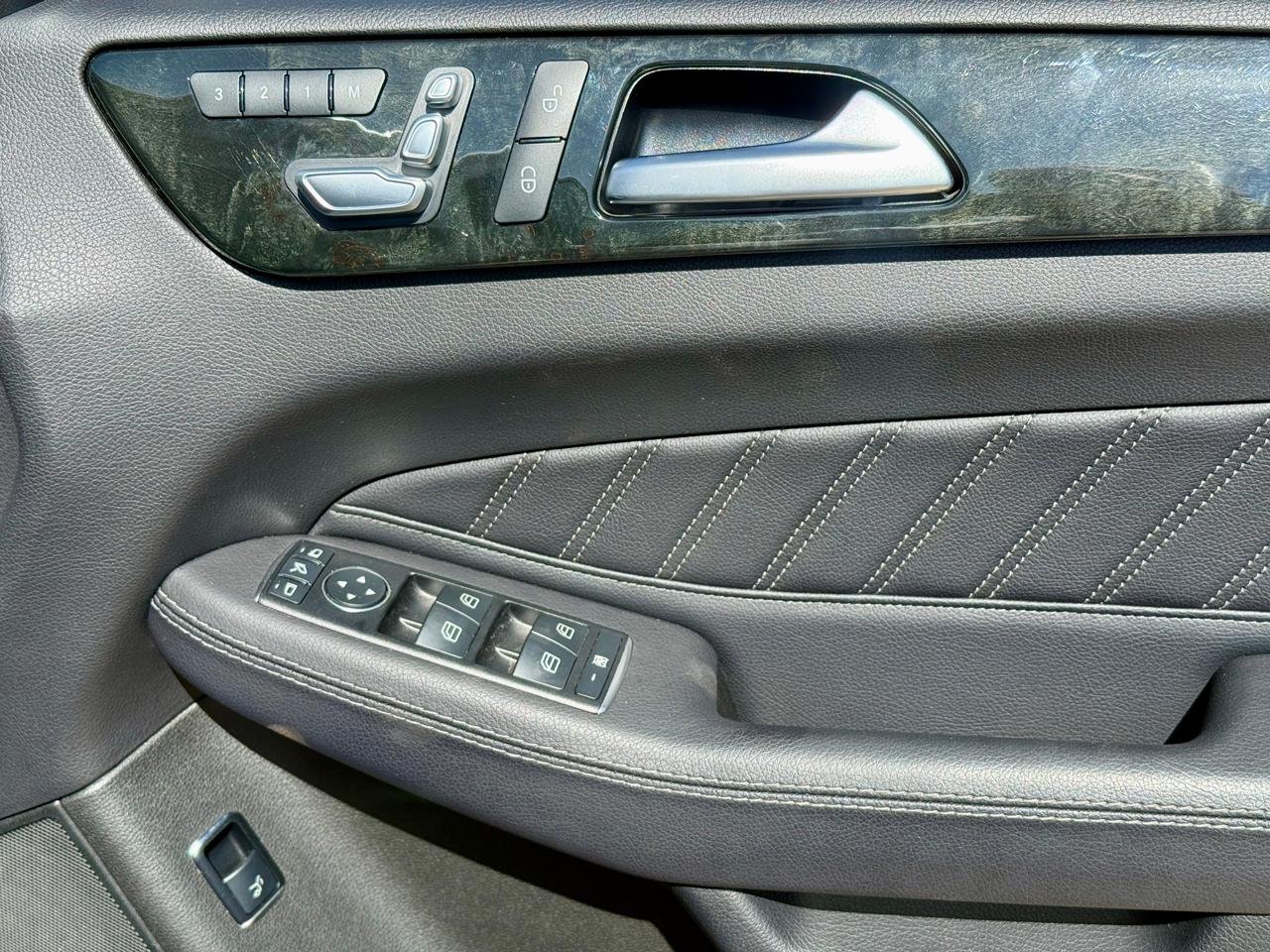 MERCEDES BENZ GLE350d 4MATIC thumbnail 13