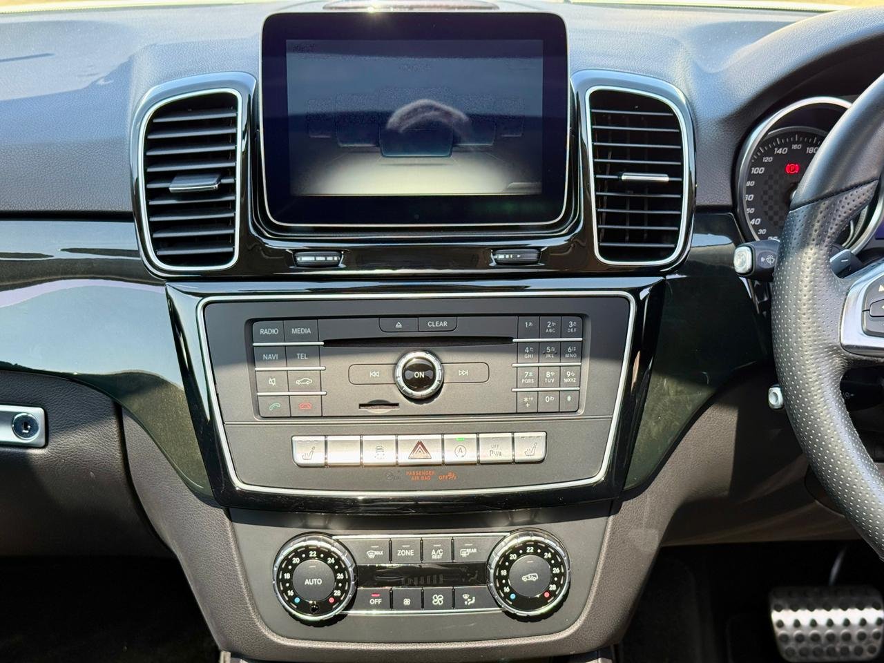 MERCEDES BENZ GLE350d 4MATIC thumbnail 10