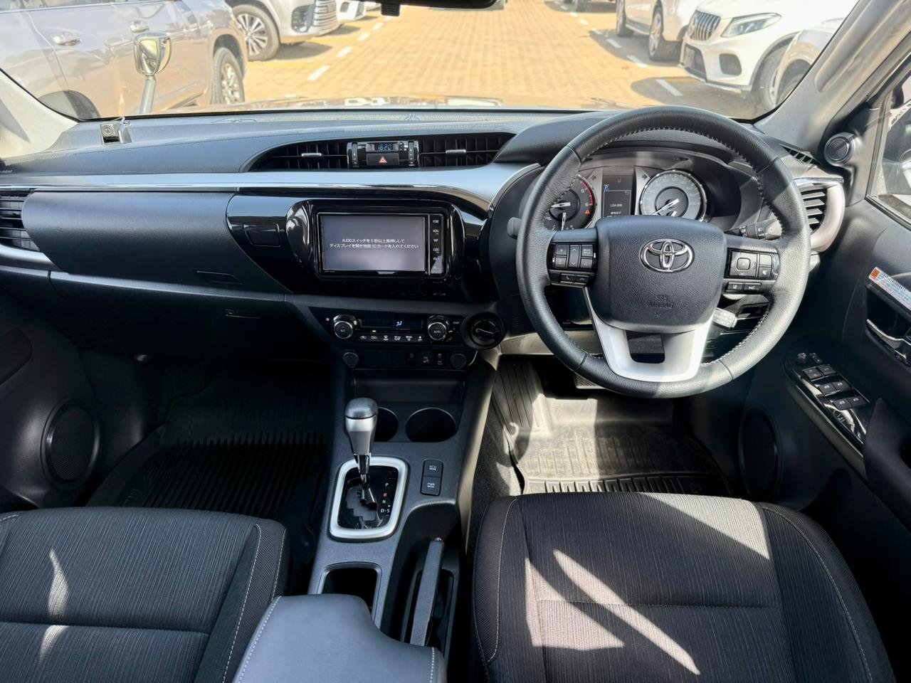 TOYOTA HILUX DOUBLE CAB thumbnail 8