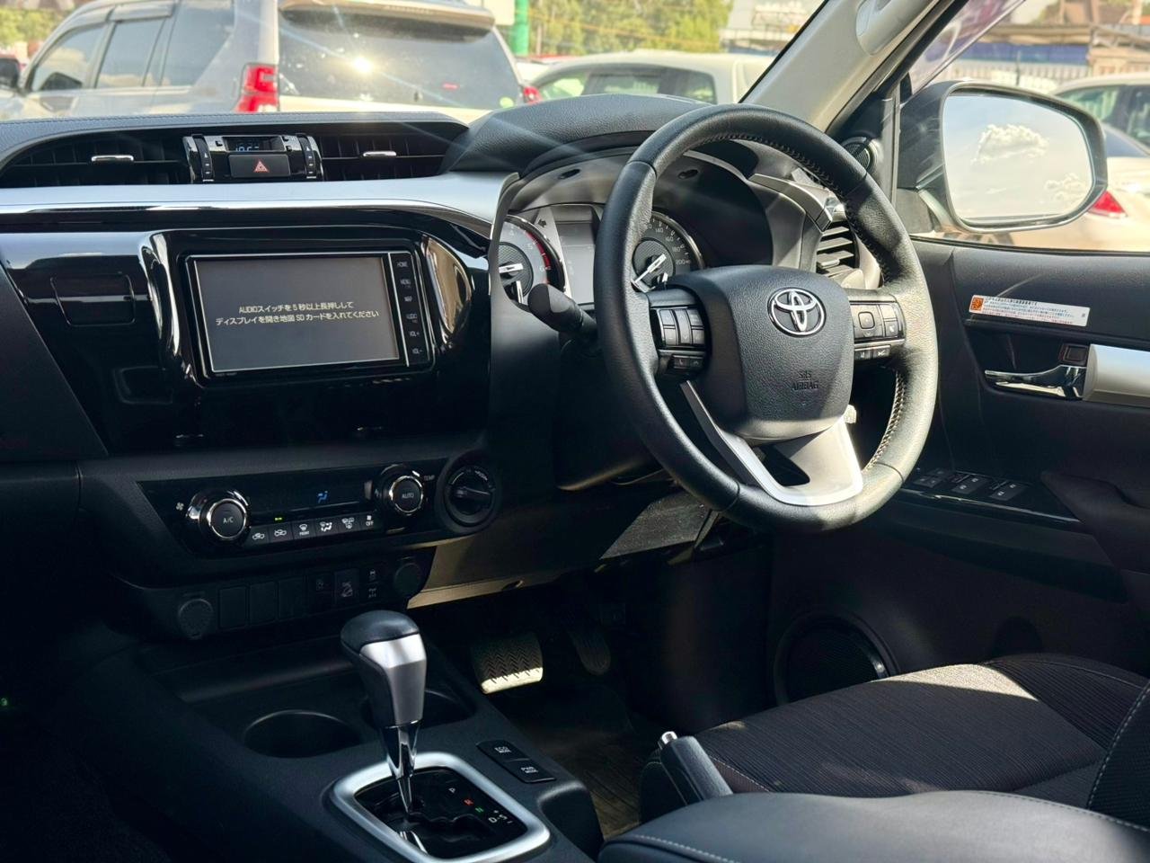TOYOTA HILUX DOUBLE CAB thumbnail 11