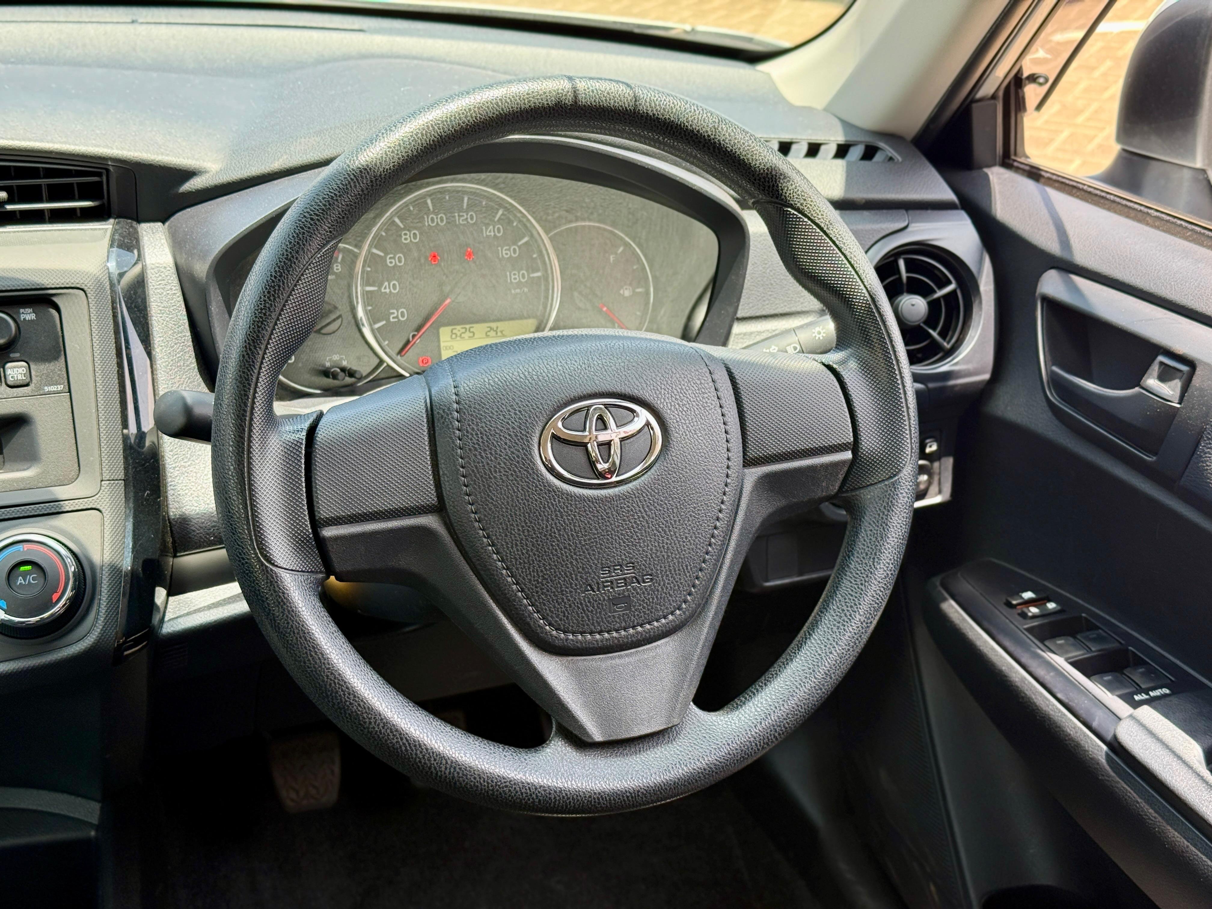 TOYOTA AXIO thumbnail 13