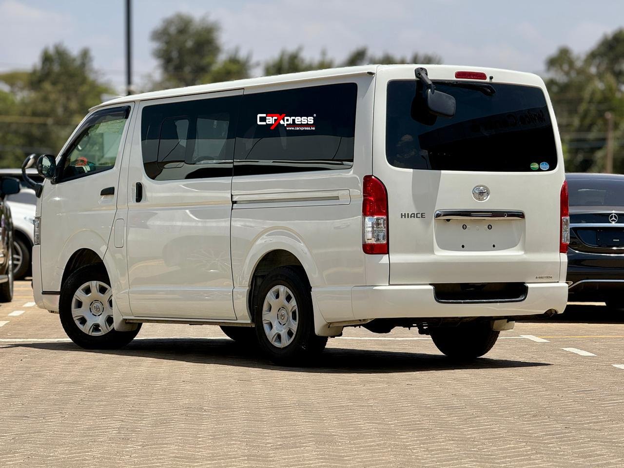 TOYOTA HIACE GDH201 thumbnail 2