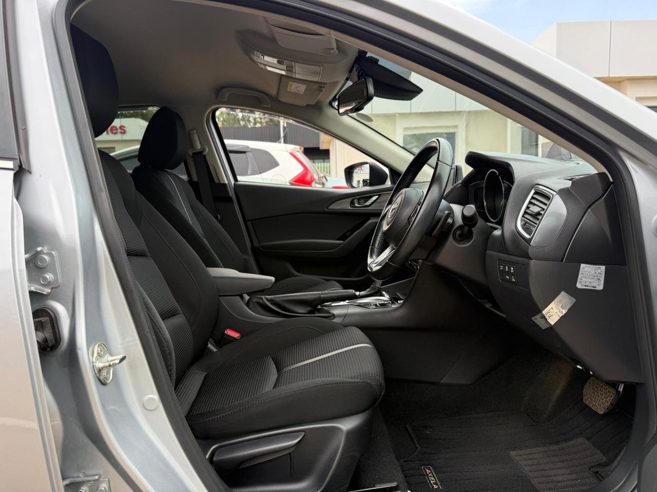 MAZDA AXELA thumbnail 7