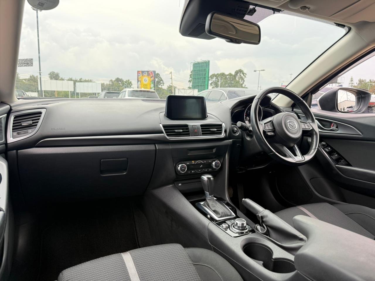 MAZDA AXELA thumbnail 12