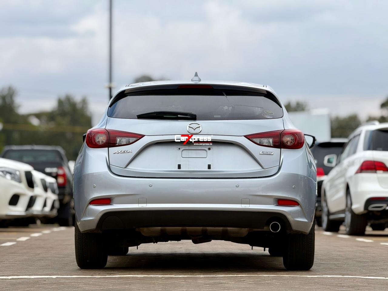 MAZDA AXELA thumbnail 4