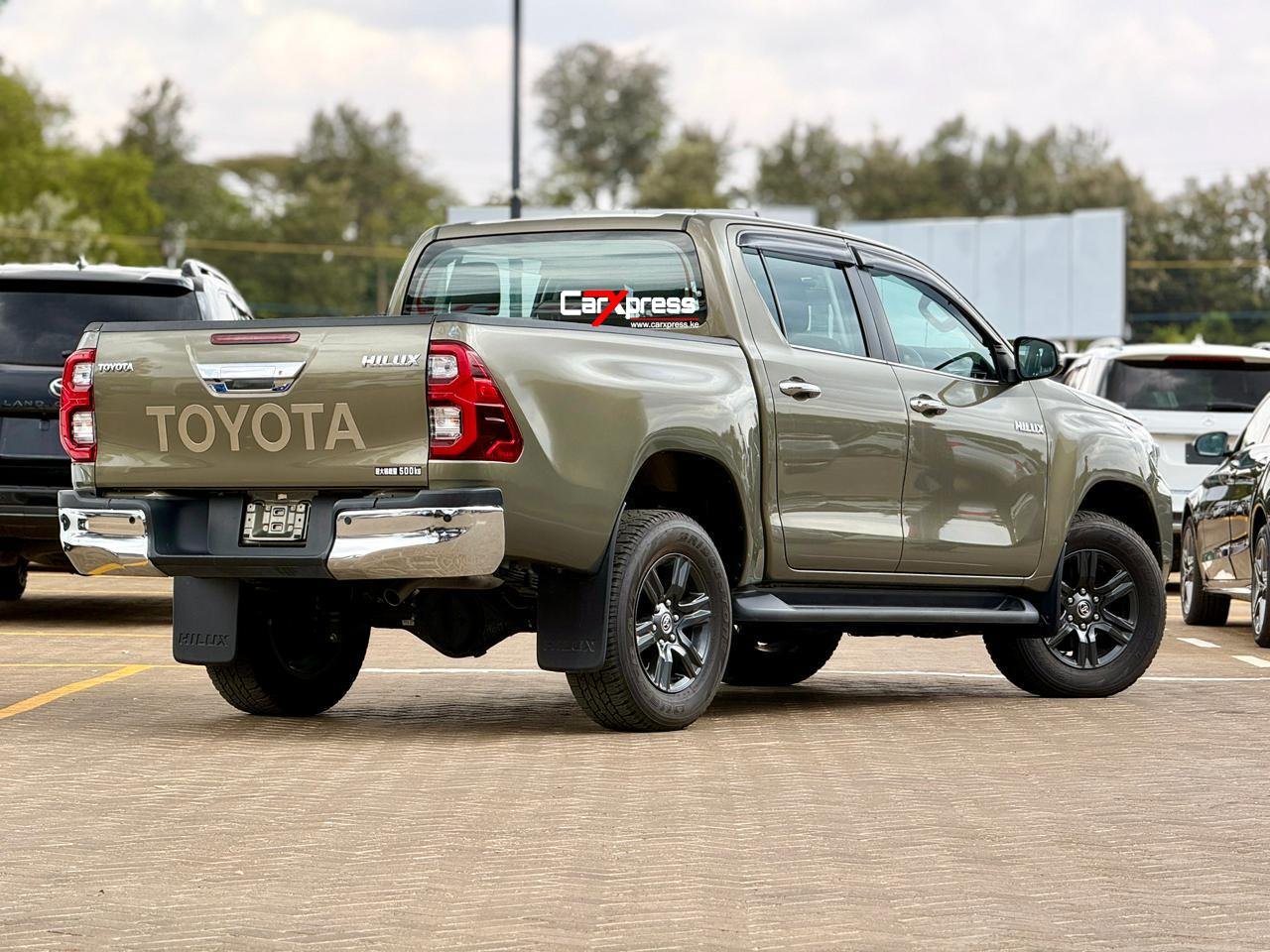 TOYOTA HILUX DOUBLE CAB thumbnail 6