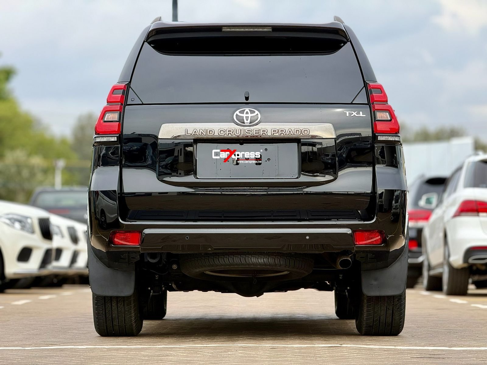 TOYOTA LAND CRUISER PRADO TXL thumbnail 4